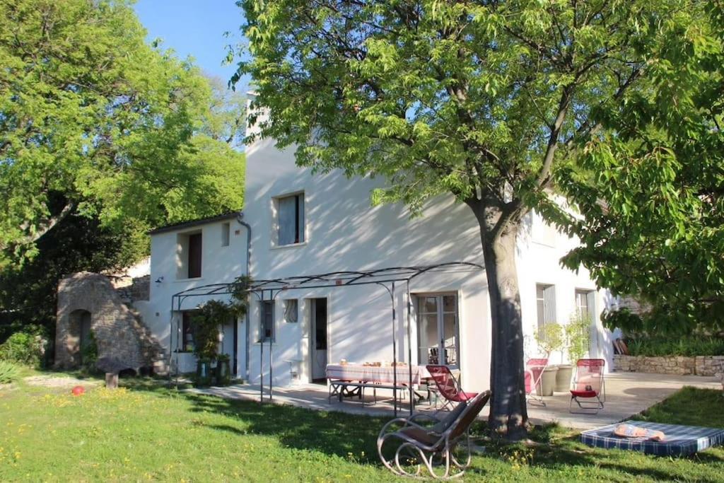 La Maison Du Prieure Vezenobres Bagian luar foto