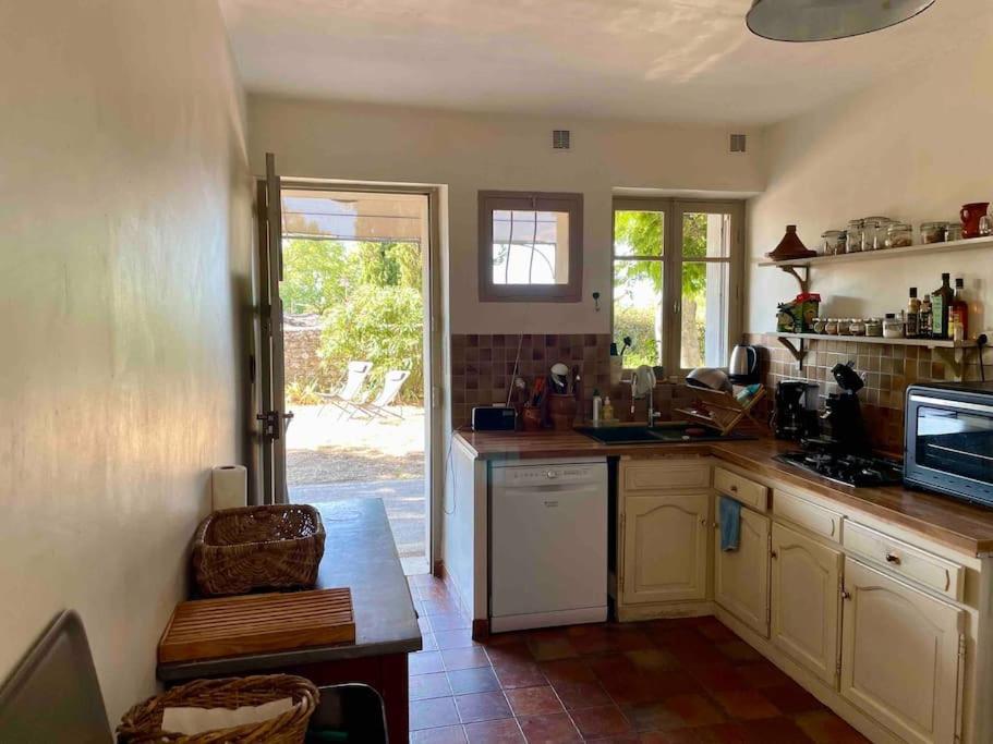 La Maison Du Prieure Vezenobres Bagian luar foto